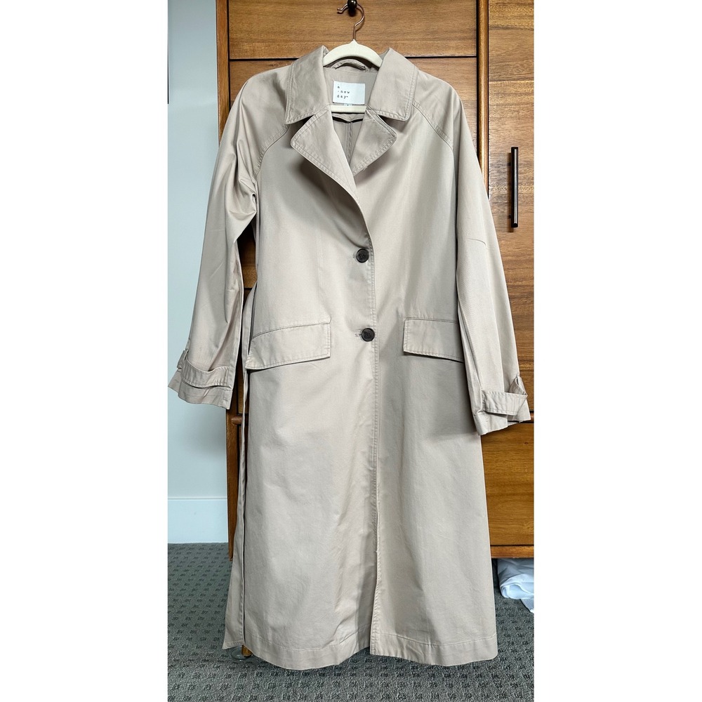 A New Day Trench Coat Small Beige Excellent